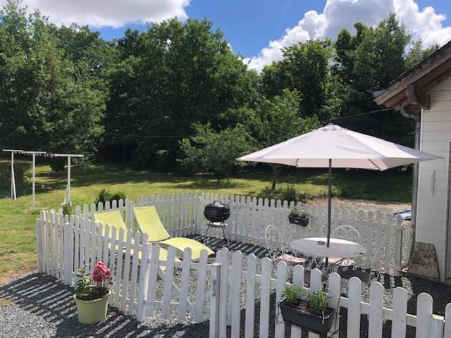 A La Campagne Avec Piscine Et Country house